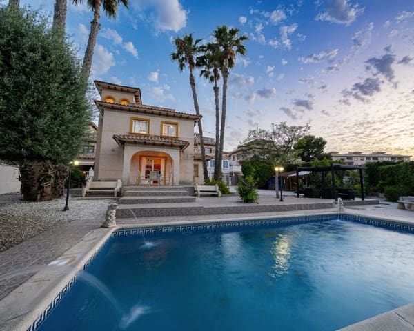 3 soveværelse Villa til salg i Playa Flamenca, Orihuela med swimmingpool - € 529.900 (Ref: 10167026)