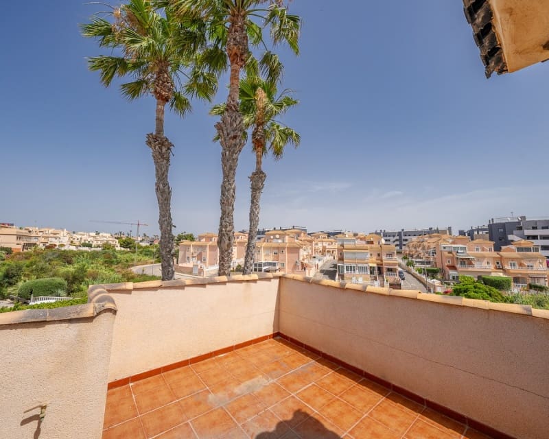 3 soveværelse Villa til salg i Playa Flamenca med swimmingpool - € 529.900 (Ref: 10167026)