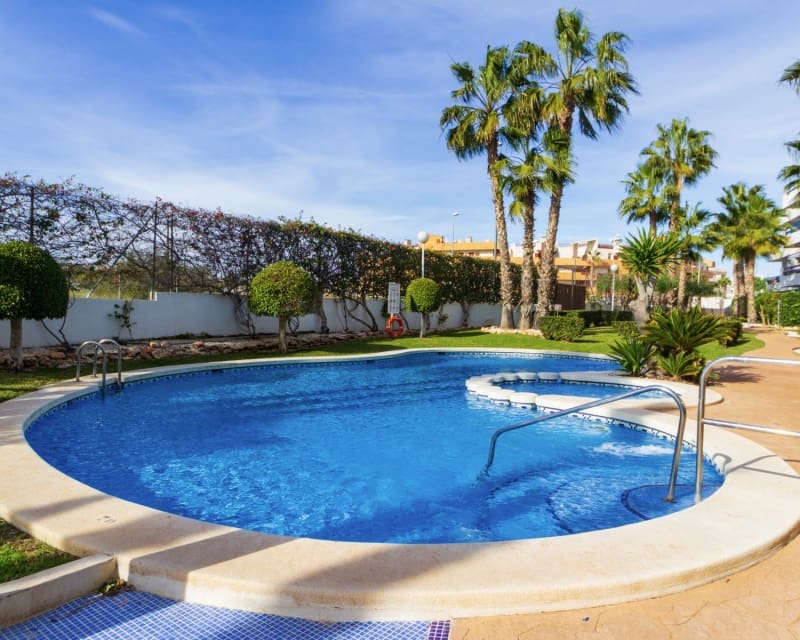 2 sovrum Lägenhet till salu i Playa Flamenca med pool garage - 239 000 € (Ref: 10167027)