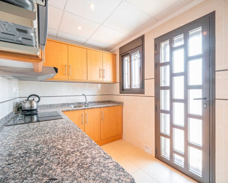2 soveværelse Byhus til salg i Ciudad Quesada med swimmingpool - € 195.000 (Ref: 10167030)