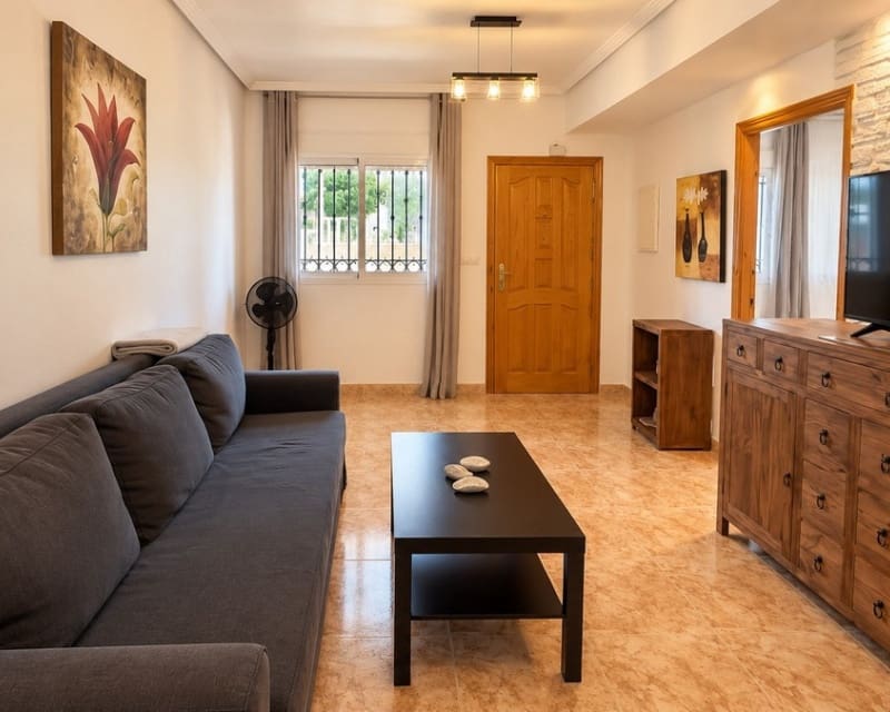 2 soverom Villa til salgs i Orihuela Costa med svømmebasseng garasje - € 219 000 (Ref: 10167031)