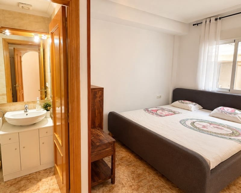 2 soverom Villa til salgs i Orihuela Costa med svømmebasseng garasje - € 219 000 (Ref: 10167031)
