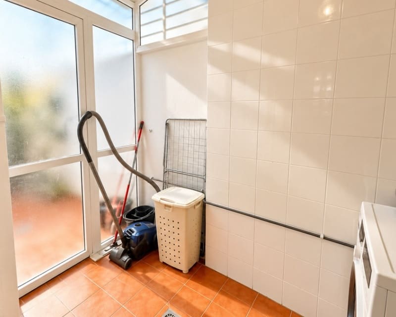 2 soverom Villa til salgs i Orihuela Costa med svømmebasseng garasje - € 219 000 (Ref: 10167031)