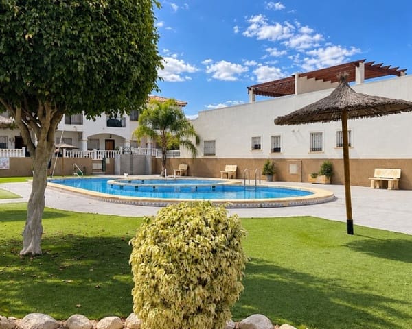 2 soverom Villa til salgs i Punta Prima, Orihuela med svømmebasseng garasje - € 219 000 (Ref: 10167031)