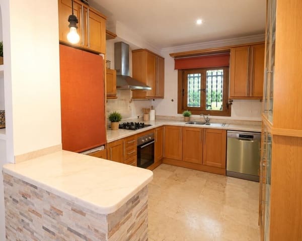 2 soverom Hus til salgs i Villamartin, Orihuela med svømmebasseng garasje - € 234 000 (Ref: 10167035)