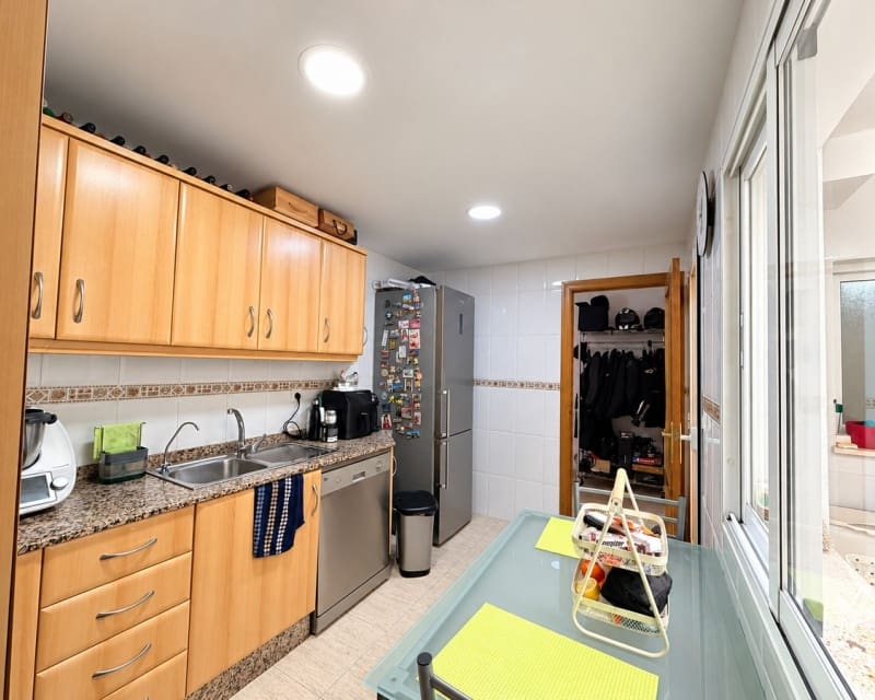 3 slaapkamer Huis te koop in Daya Nueva met garage - € 180.000 (Ref: 10167038)