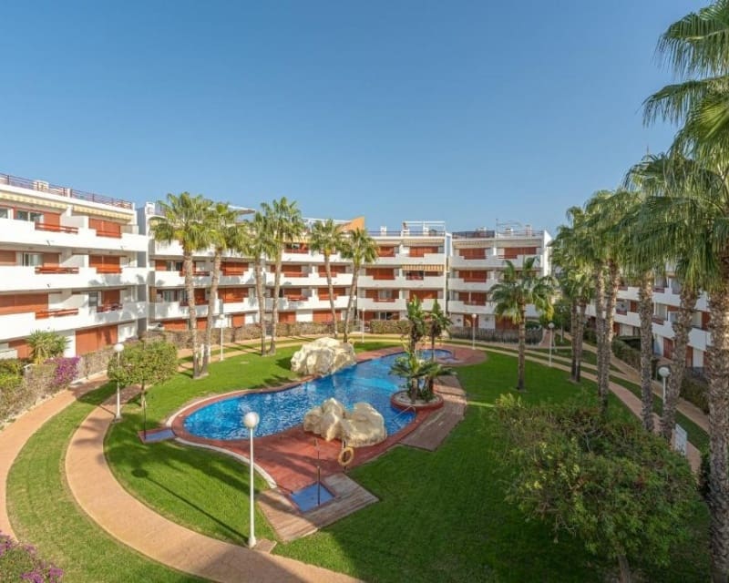 2 soveværelse Lejlighed til salg i Playa Flamenca med swimmingpool garage - € 234.900 (Ref: 10167040)