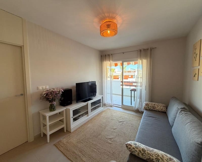 2 soveværelse Lejlighed til salg i Playa Flamenca med swimmingpool garage - € 234.900 (Ref: 10167040)