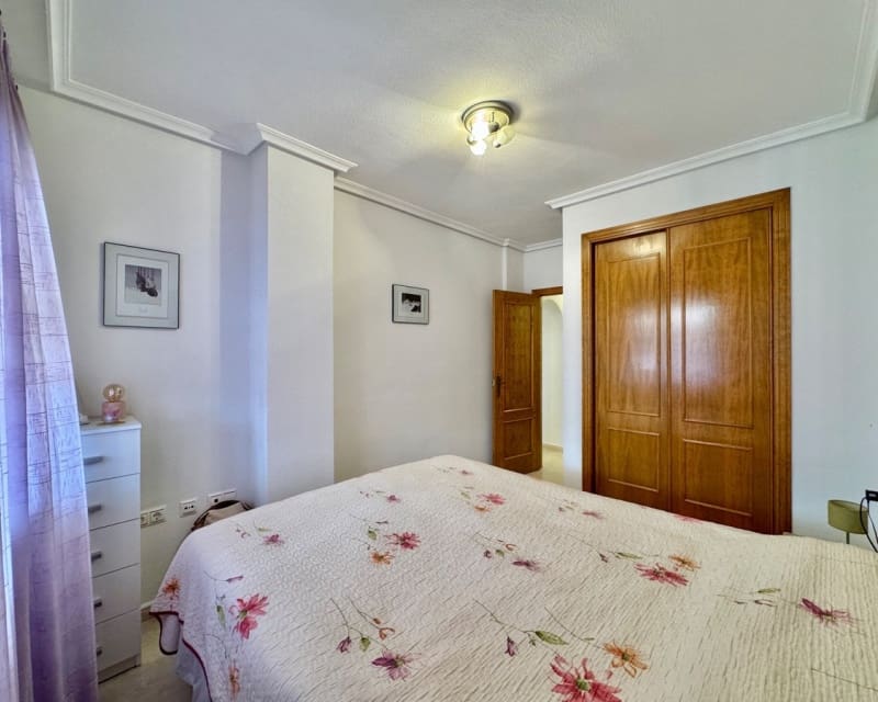 Apartamento de 2 habitaciones en Orihuela Costa en venta con piscina - 190.000 € (Ref: 10167041)