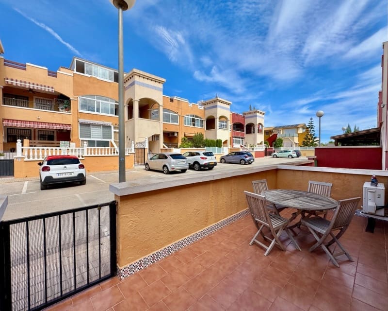 Apartamento de 2 habitaciones en Orihuela Costa en venta con piscina - 190.000 € (Ref: 10167041)