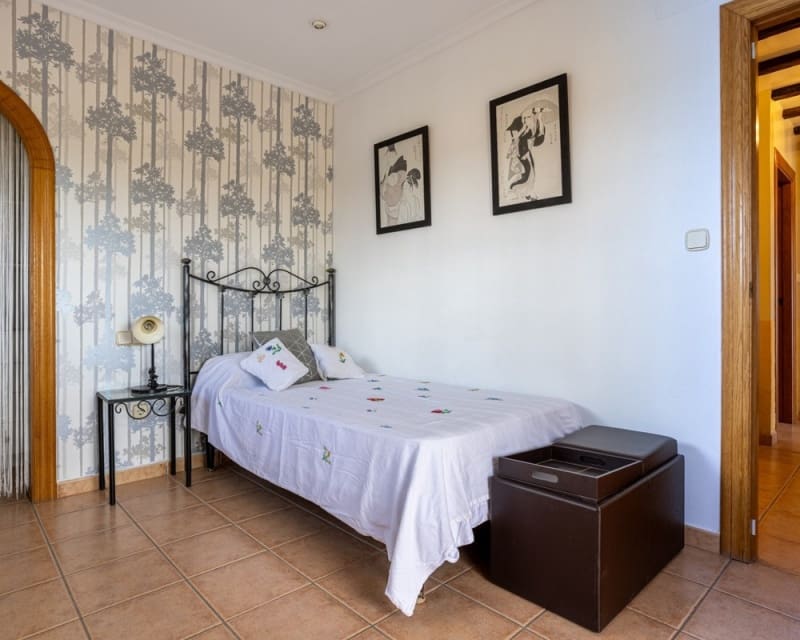 5 Zimmer Villa zu verkaufen in La Hoya mit Pool Garage - 485.000 € (Ref: 10167043)