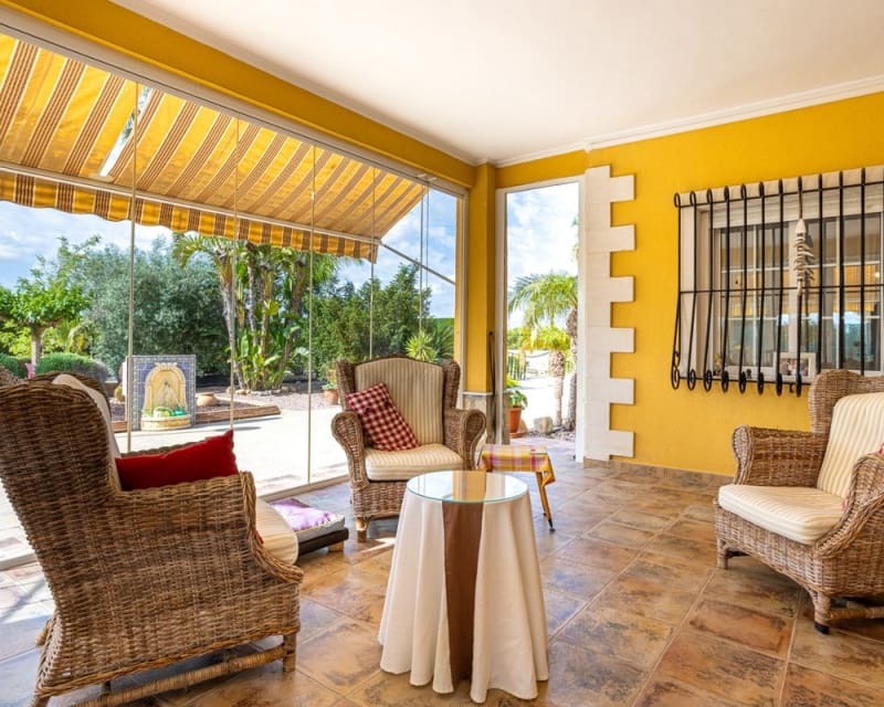 5 Zimmer Villa zu verkaufen in La Hoya mit Pool Garage - 485.000 € (Ref: 10167043)