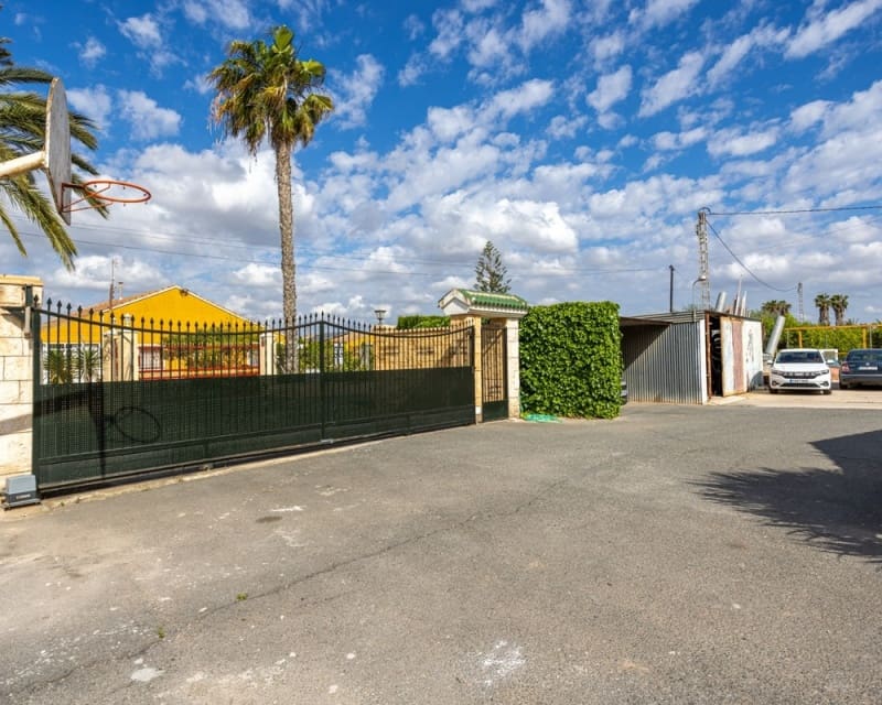 5 Zimmer Villa zu verkaufen in La Hoya mit Pool Garage - 485.000 € (Ref: 10167043)