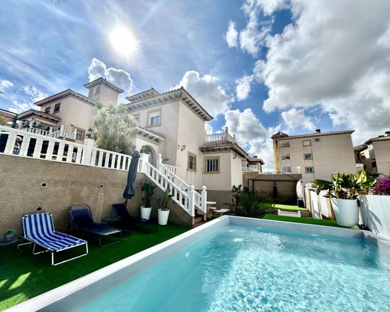 4 sypialnia Willa na sprzedaż w Villamartin z basenem - 429 900 € (Ref: 10167044)