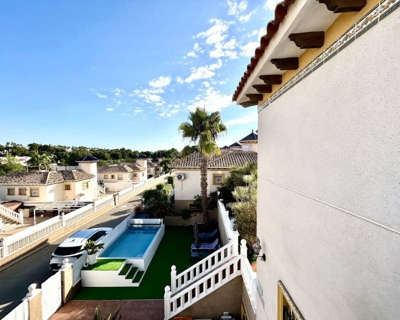 4 sypialnia Willa na sprzedaż w Villamartin z basenem - 429 900 € (Ref: 10167044)
