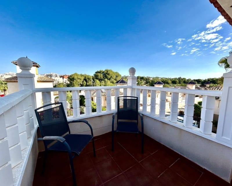 4 sypialnia Willa na sprzedaż w Villamartin z basenem - 429 900 € (Ref: 10167044)