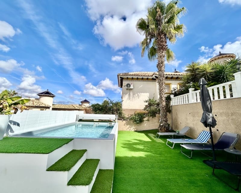 4 sypialnia Willa na sprzedaż w Villamartin z basenem - 429 900 € (Ref: 10167044)