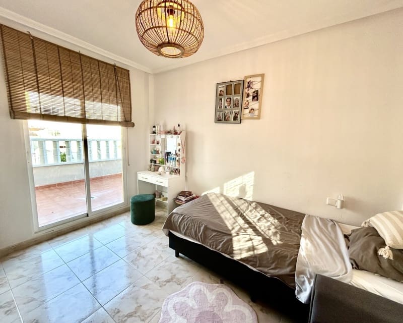 4 sypialnia Willa na sprzedaż w Villamartin z basenem - 429 900 € (Ref: 10167044)