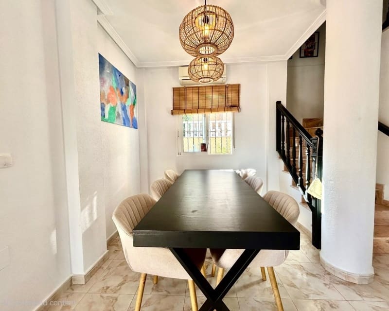4 sypialnia Willa na sprzedaż w Villamartin z basenem - 429 900 € (Ref: 10167044)
