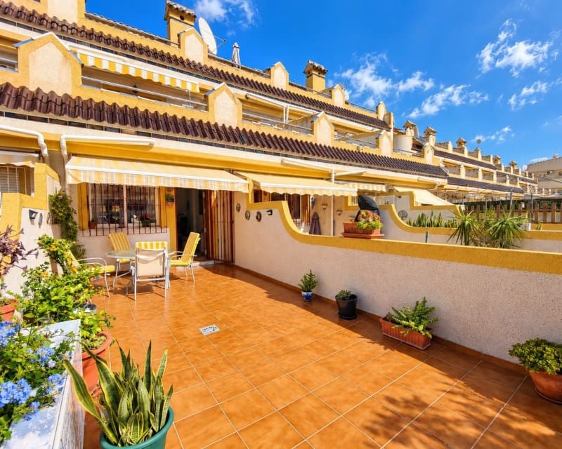 3 bedroom Townhouse for sale in La Florida with pool garage - € 197,950 (Ref: 10167046)