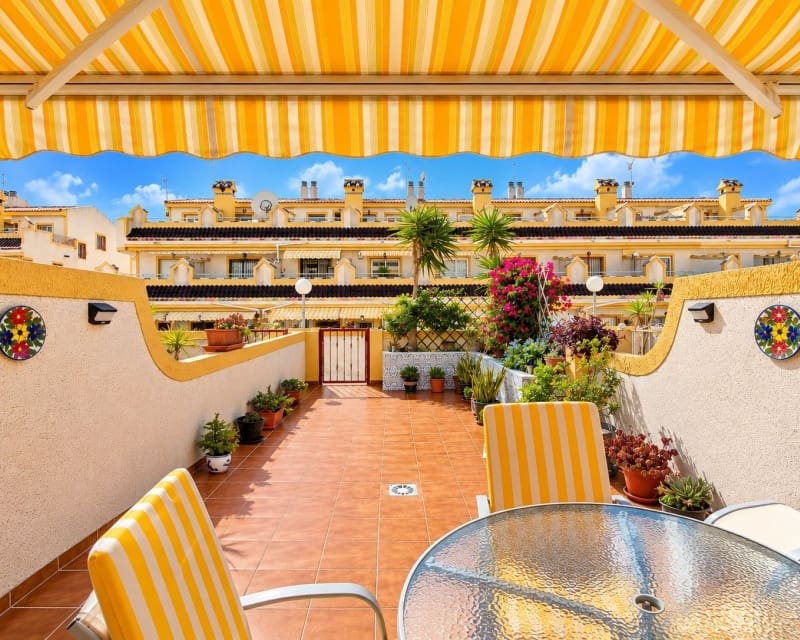 3 bedroom Townhouse for sale in La Florida with pool garage - € 197,950 (Ref: 10167046)