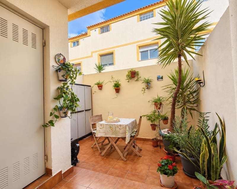 3 bedroom Townhouse for sale in La Florida with pool garage - € 197,950 (Ref: 10167046)