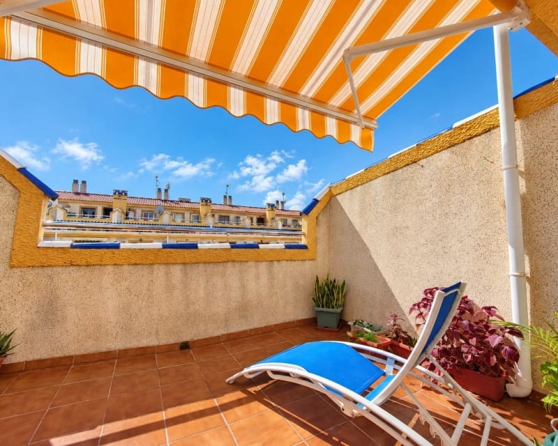 3 bedroom Townhouse for sale in La Florida with pool garage - € 197,950 (Ref: 10167046)