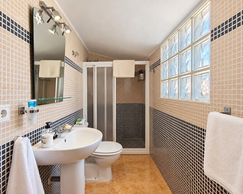 3 bedroom Townhouse for sale in La Florida with pool garage - € 197,950 (Ref: 10167046)