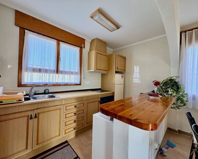 3 slaapkamer Villa te koop in Ciudad Quesada met garage - € 320.000 (Ref: 10167047)