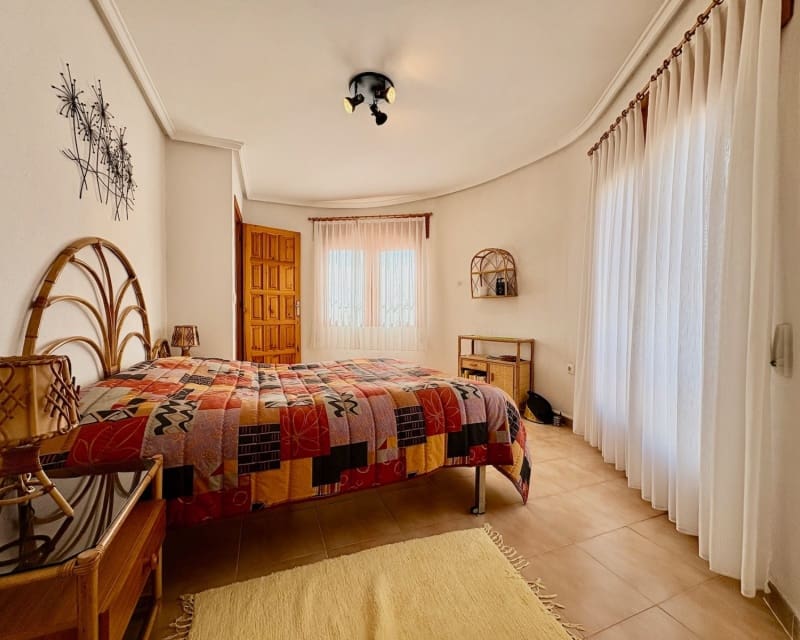 3 slaapkamer Villa te koop in Ciudad Quesada met garage - € 320.000 (Ref: 10167047)