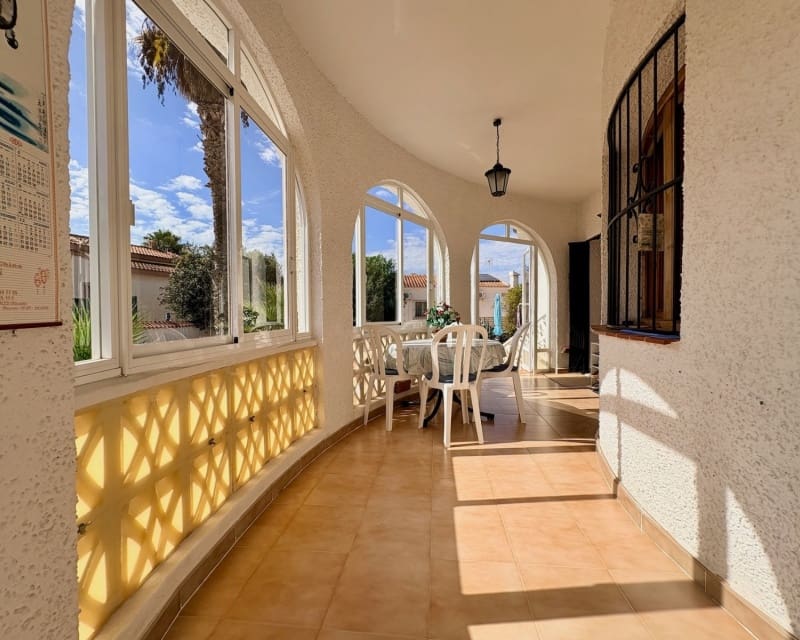 3 slaapkamer Villa te koop in Ciudad Quesada met garage - € 320.000 (Ref: 10167047)