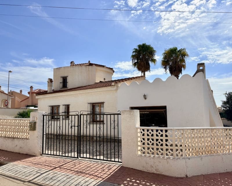 3 slaapkamer Villa te koop in Ciudad Quesada met garage - € 320.000 (Ref: 10167047)