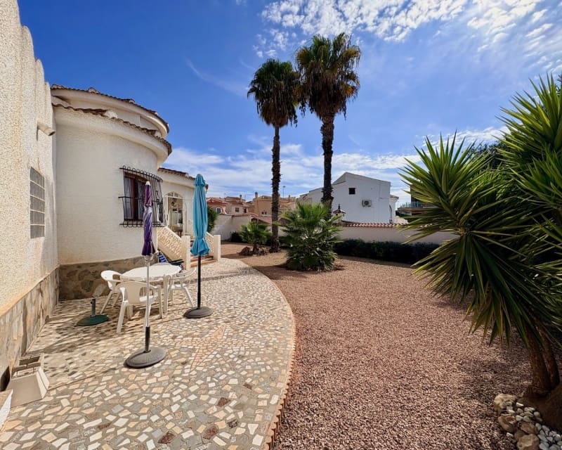 3 slaapkamer Villa te koop in Ciudad Quesada met garage - € 320.000 (Ref: 10167047)