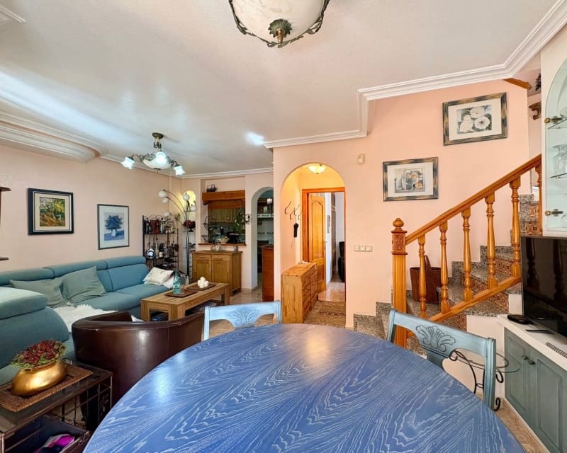 3 soveværelse Villa til salg i Playa Flamenca med swimmingpool - € 225.000 (Ref: 10167048)