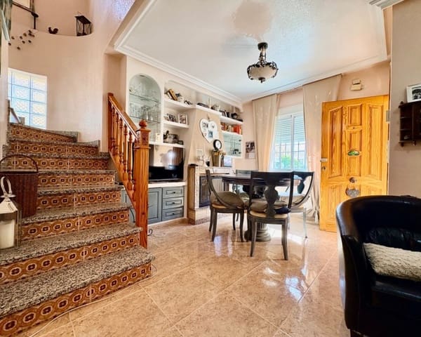 3 soveværelse Villa til salg i Playa Flamenca, Orihuela med swimmingpool - € 225.000 (Ref: 10167048)