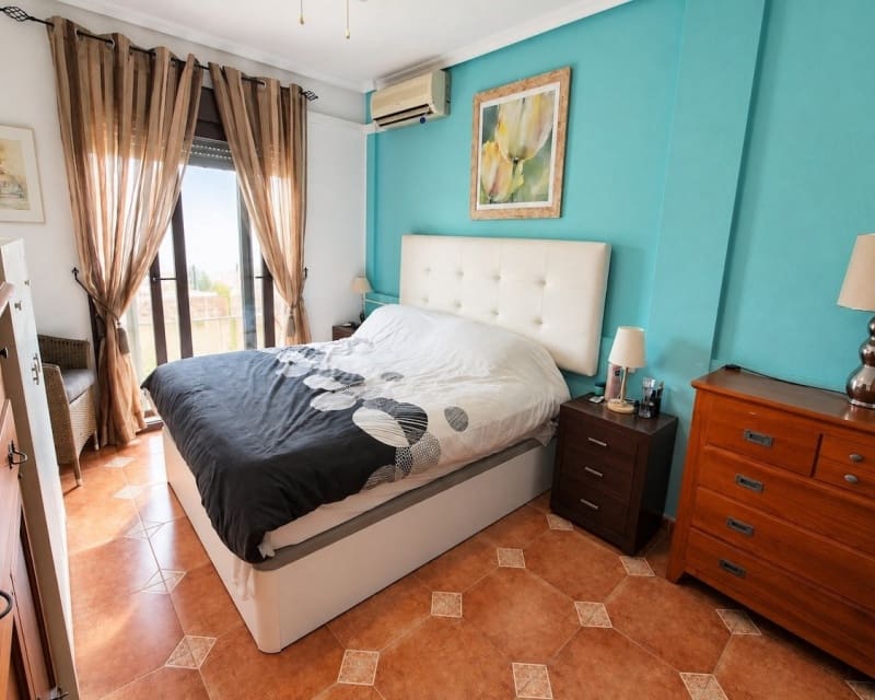 3 soveværelse Byhus til salg i Playa Flamenca med swimmingpool garage - € 269.950 (Ref: 10167049)