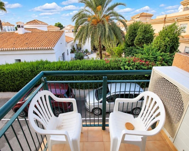 3 soveværelse Byhus til salg i Playa Flamenca med swimmingpool garage - € 269.950 (Ref: 10167049)