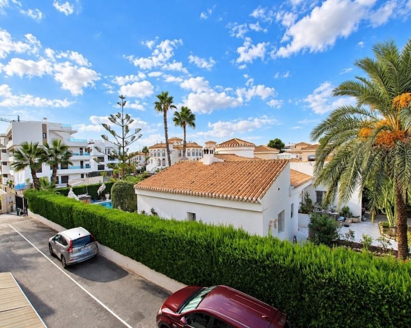 3 soveværelse Byhus til salg i Playa Flamenca med swimmingpool garage - € 269.950 (Ref: 10167049)