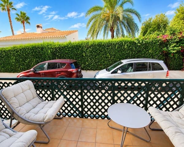3 soveværelse Byhus til salg i Playa Flamenca, Orihuela med swimmingpool garage - € 269.950 (Ref: 10167049)
