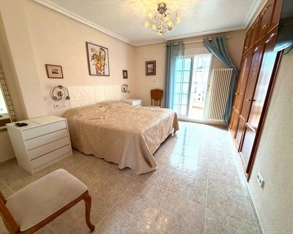 3 makuuhuone Huvila myytävänä paikassa Villamartin, Orihuela mukana uima-altaan - 369 000 € (Ref: 10167365)