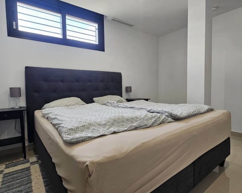 6 makuuhuone Huvila myytävänä paikassa Villamartin mukana uima-altaan 
autotalli - 546 950 € (Ref: 10167366)
