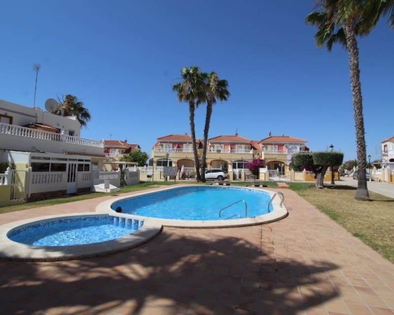 2 soverom Leilighet til salgs i Cabo Roig med svømmebasseng - € 169 000 (Ref: 10167367)