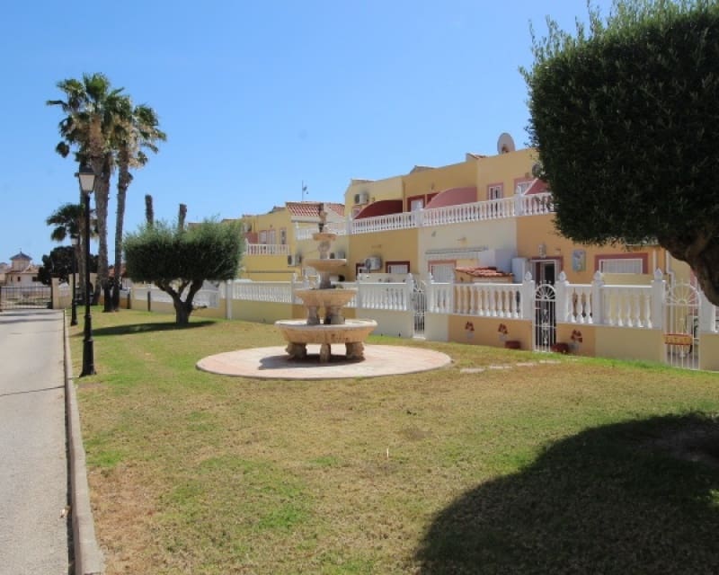 2 soverom Leilighet til salgs i Cabo Roig med svømmebasseng - € 169 000 (Ref: 10167367)