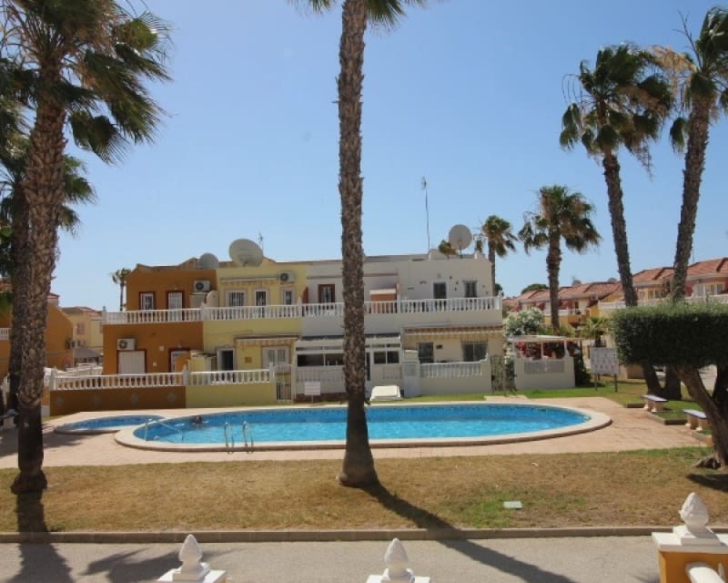 2 soverom Leilighet til salgs i Cabo Roig med svømmebasseng - € 169 000 (Ref: 10167367)