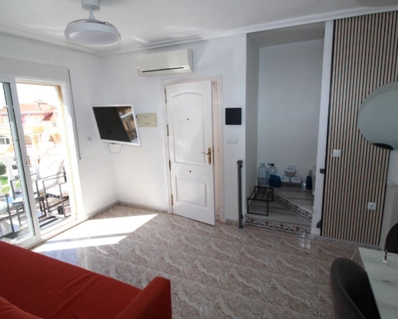 2 soverom Leilighet til salgs i Cabo Roig med svømmebasseng - € 169 000 (Ref: 10167367)