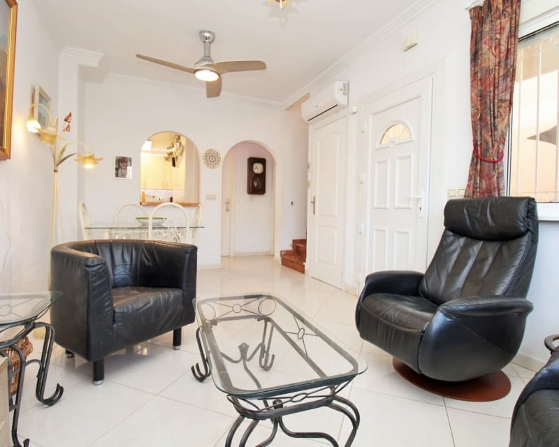 3 soveværelse Villa til salg i Playa Flamenca med swimmingpool garage - € 249.950 (Ref: 10167368)