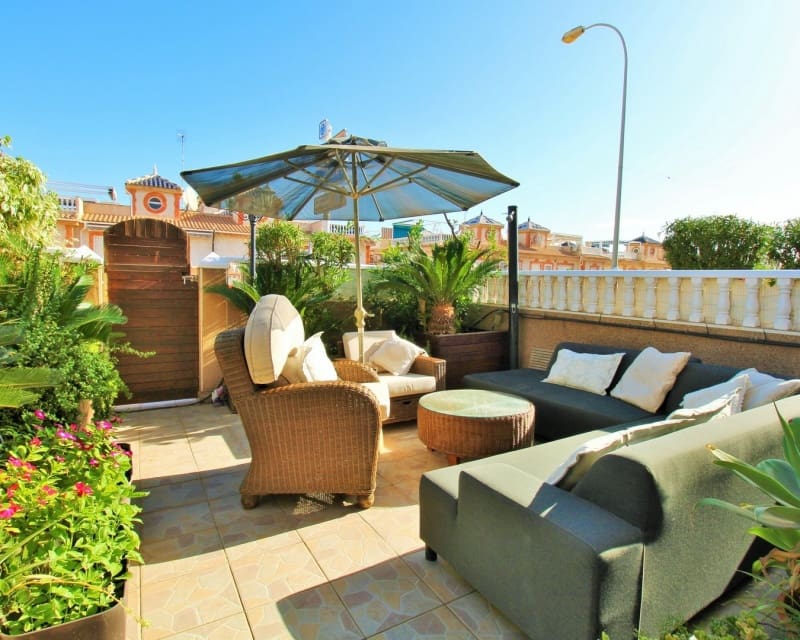 3 soveværelse Villa til salg i Playa Flamenca med swimmingpool garage - € 249.950 (Ref: 10167368)