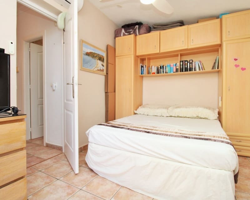 3 soveværelse Villa til salg i Playa Flamenca med swimmingpool garage - € 249.950 (Ref: 10167368)