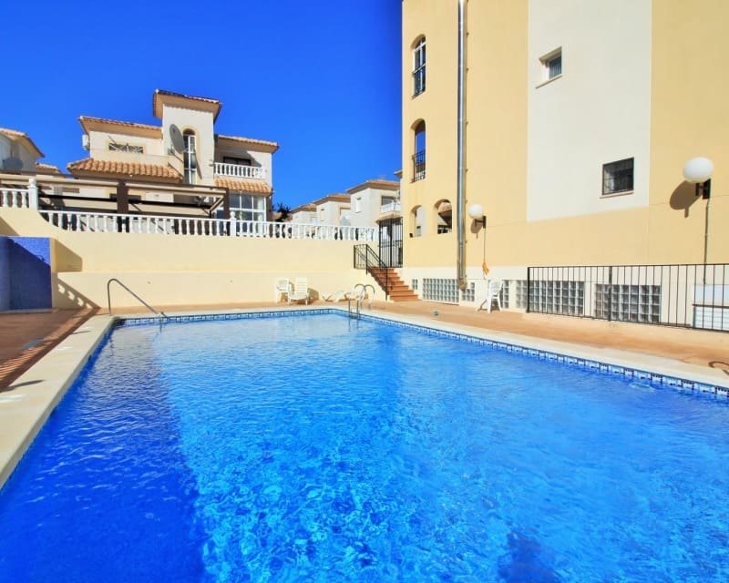 3 soveværelse Villa til salg i Playa Flamenca med swimmingpool garage - € 249.950 (Ref: 10167368)