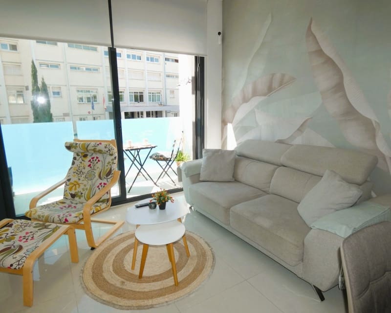 3 Zimmer Apartment zu verkaufen in Torrevieja mit Pool - 229.000 € (Ref: 10167370)